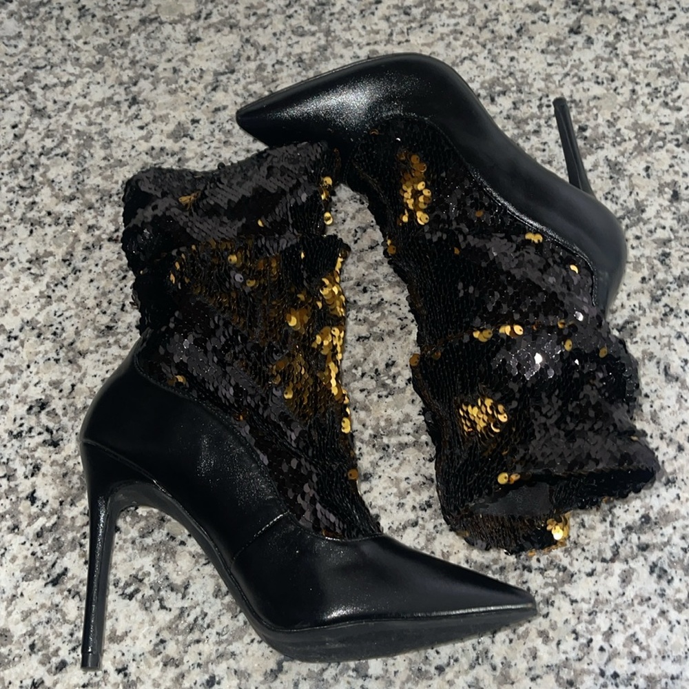 LILIANA SLOUCH SEQUIN POINTY BOOT SIZE 7 1/2 Black Gold. 4.5 inch heel Stilettos - Picture 6 of 17